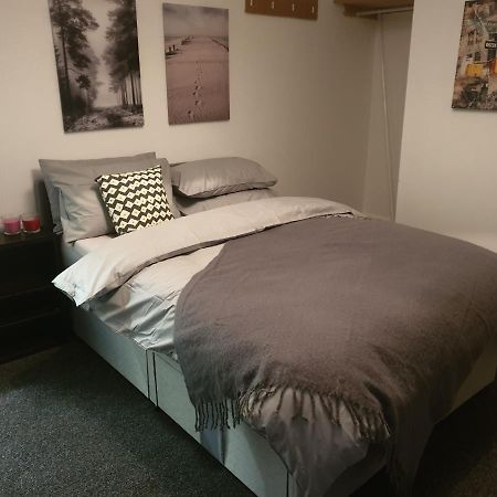 Coventry Studio Apartment ภายนอก รูปภาพ